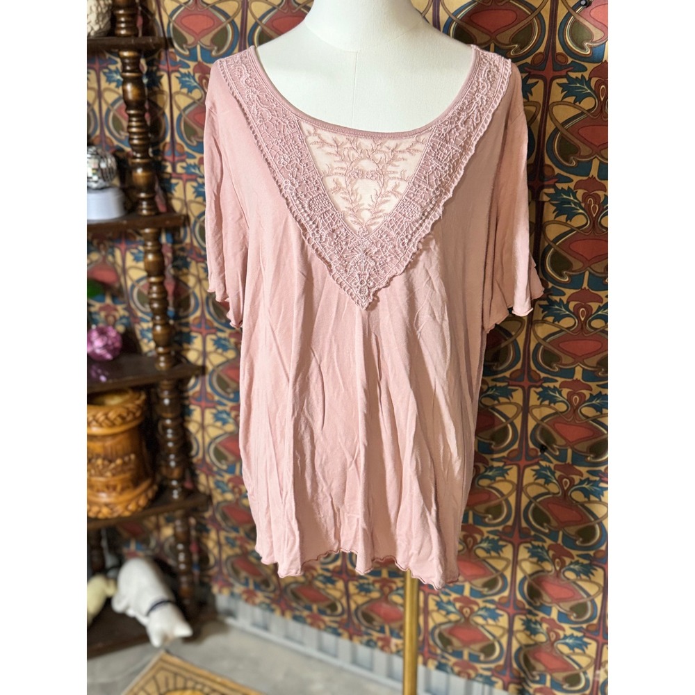 Maurice's Pink Lace Trim Knit Top Short Sleeve Size 2 Blouse‎